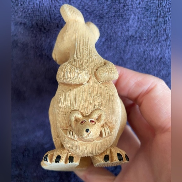Artesania Rinconada Pottery Kangaroo with Baby #165 Figurine Retired - Picture 6 of 10